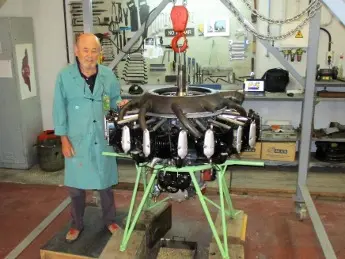 Motor Lycoming R-680